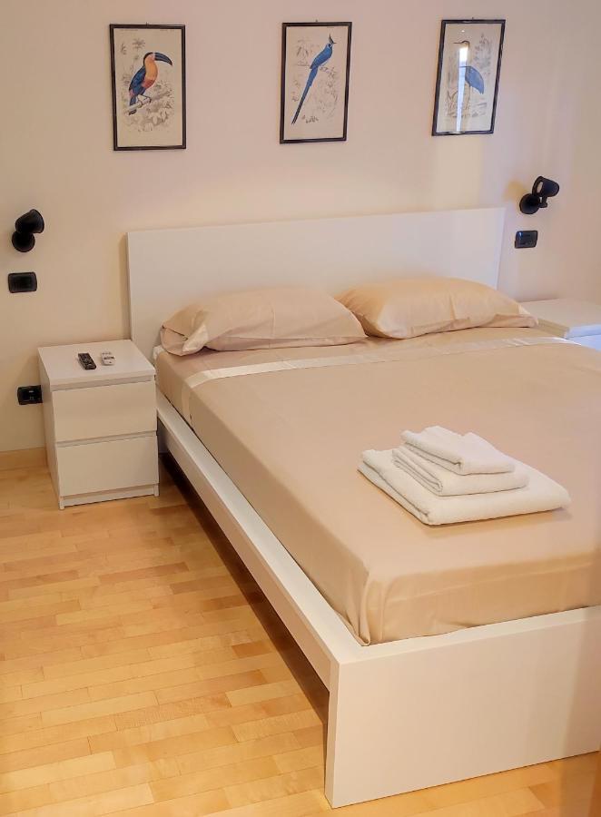 6 A Casa Apartment มิลาน ภายนอก รูปภาพ